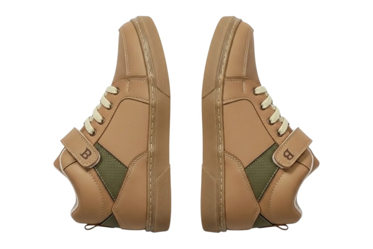 هاف بوت أولادي · R2003