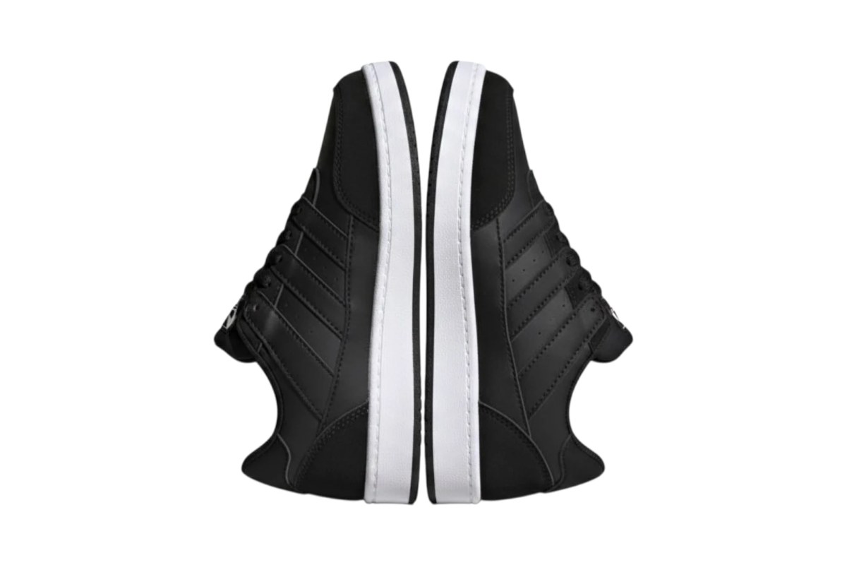 كوتش أديداس · R59007