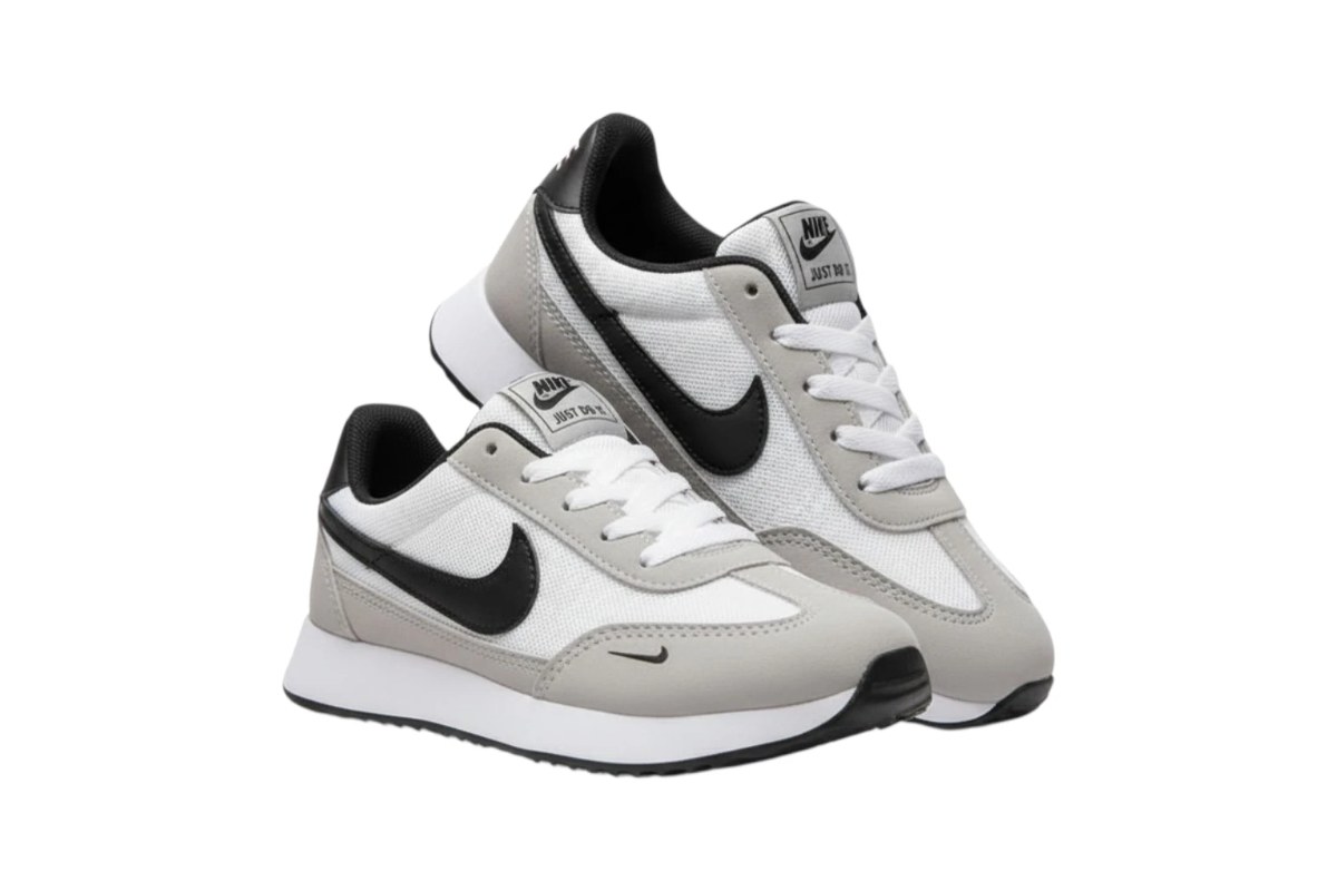 كوتش Nike · XT100