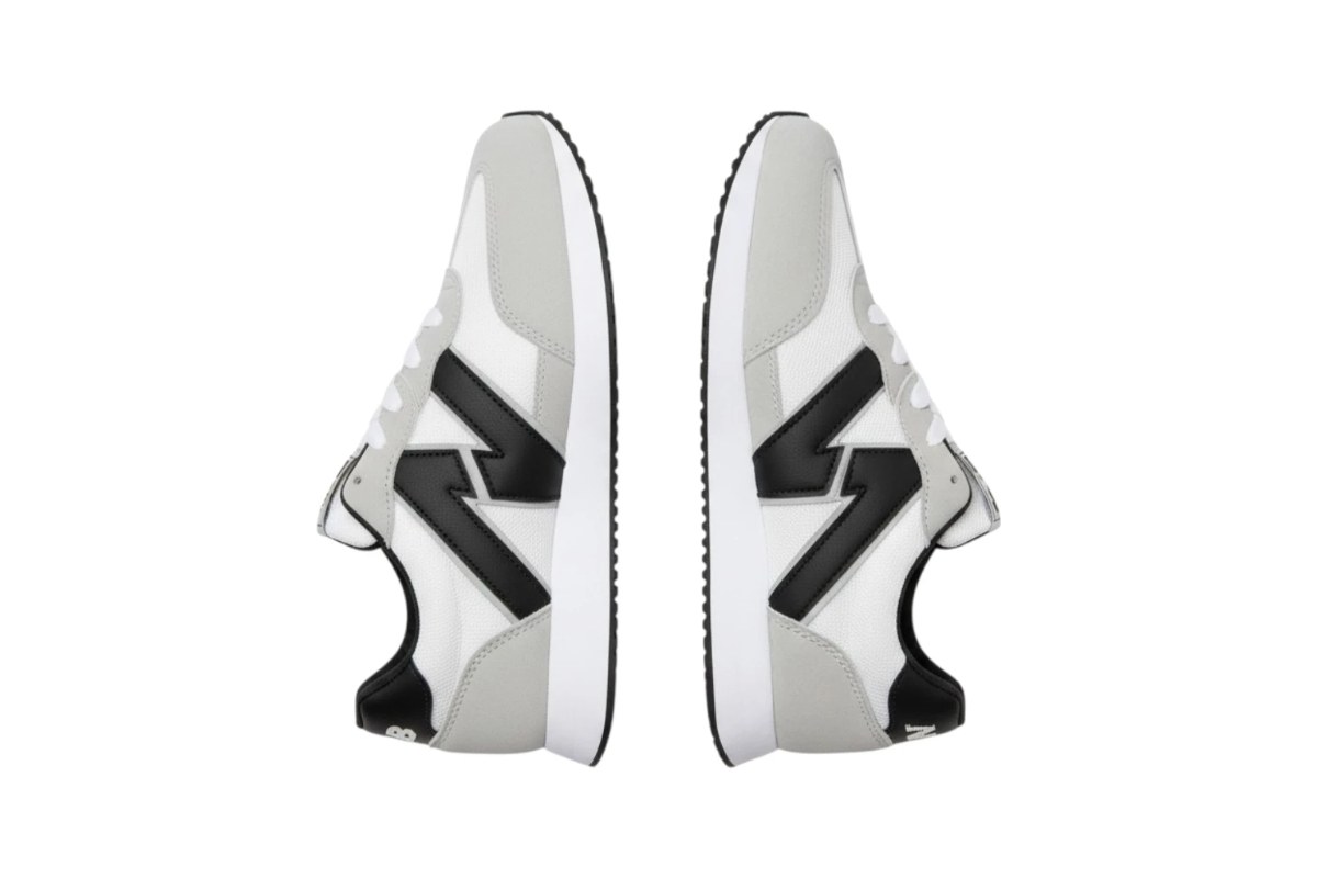 كوتش New Balance · XT402