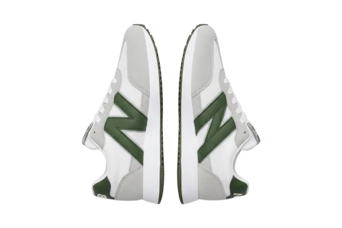 كوتش New Balance · XT402