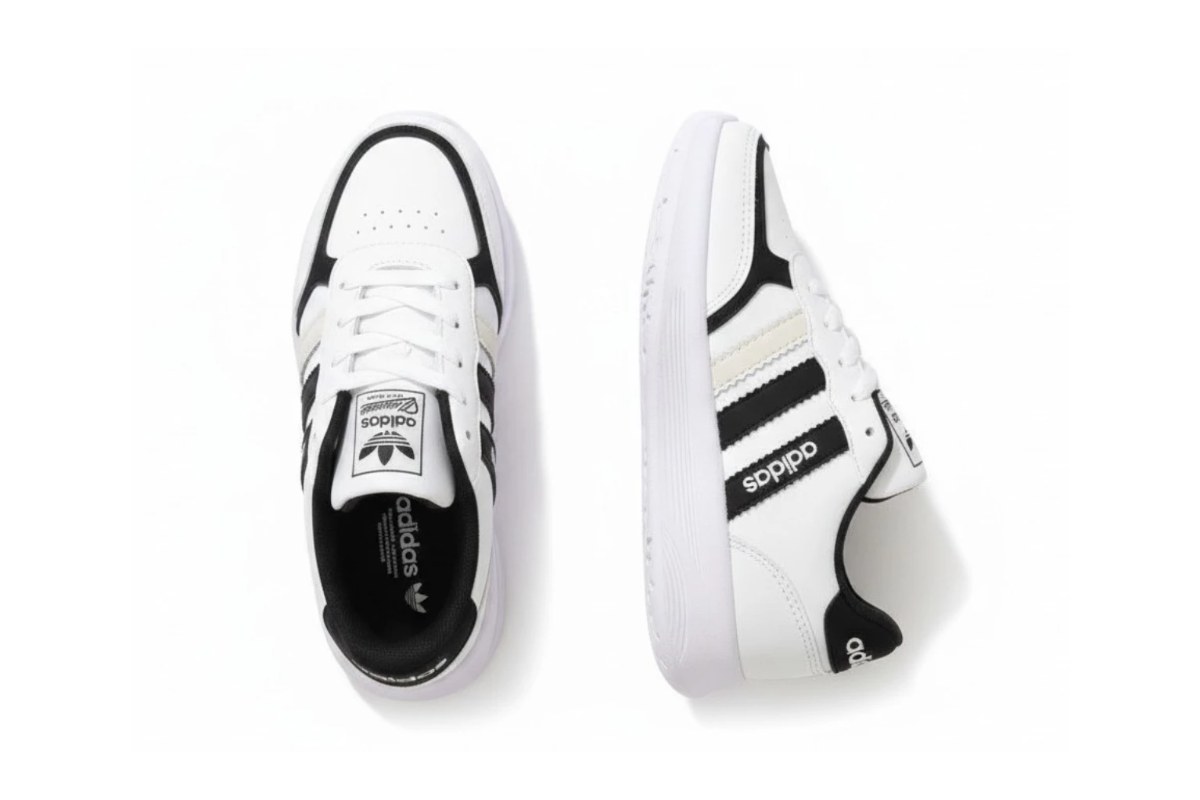 كوتش أديداس · R63031