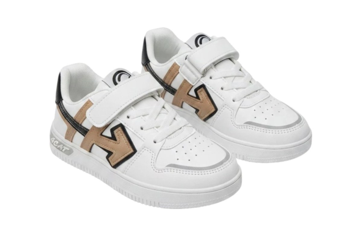 Kids Casual Sneakers · S209
